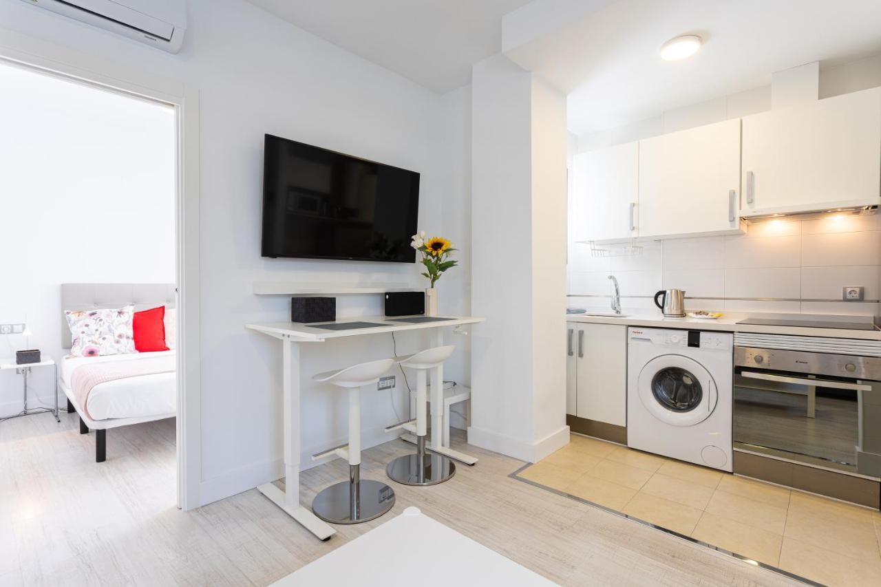 Holidays2Malaga Dos Aceras Apartment Exterior photo