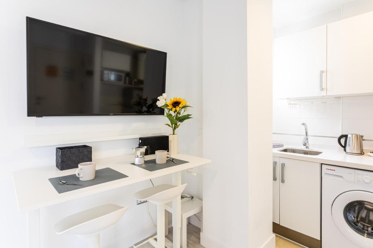 Holidays2Malaga Dos Aceras Apartment Exterior photo